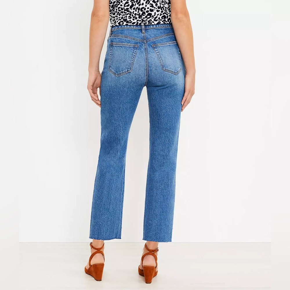 LOFT High Rise Straight Crop Jeans In Light Authentic Indigo Wash - Size 28